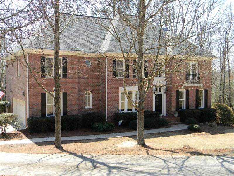 Beautiful brick home with private backyard in Milt