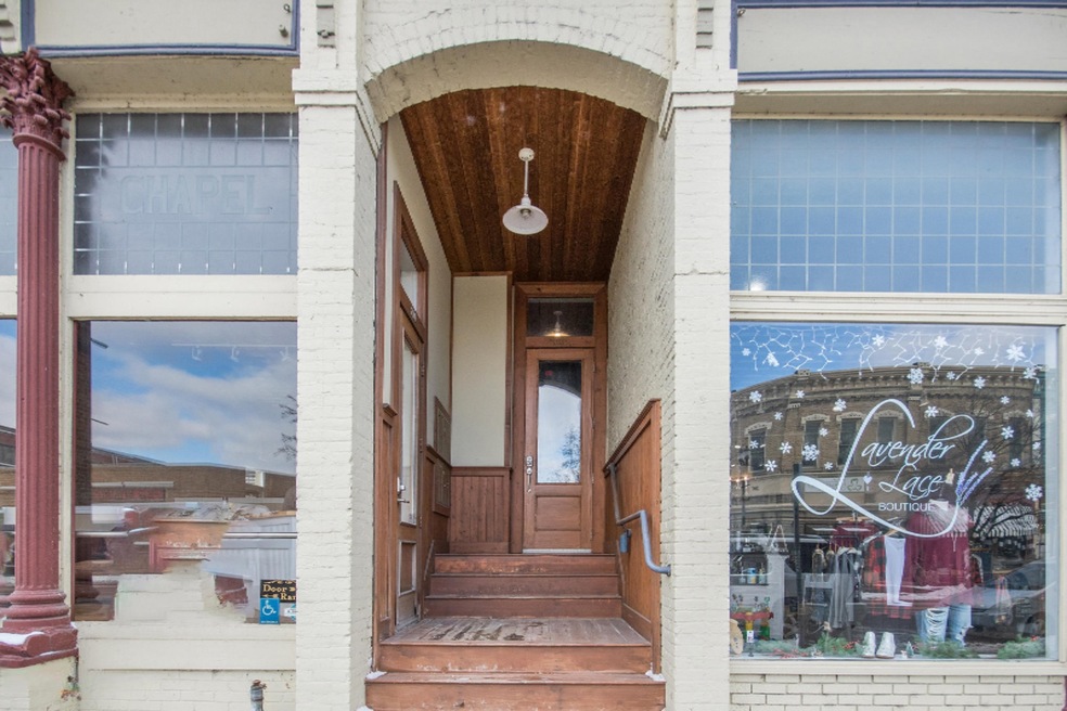 202 W Main St unit 202, Lowell, MI 49331 - photo 1