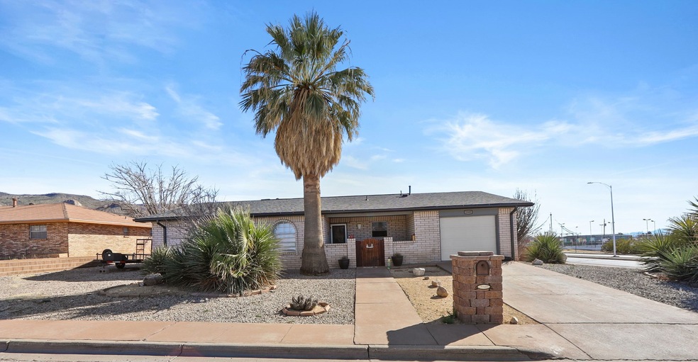 2500 Jeane Ct, Alamogordo, NM 88310 - photo 1