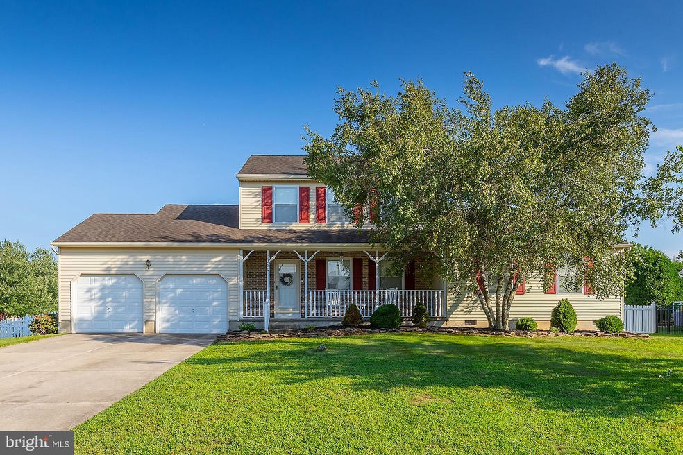 390 Megan Dr, Mickleton, NJ 08056 - photo 1