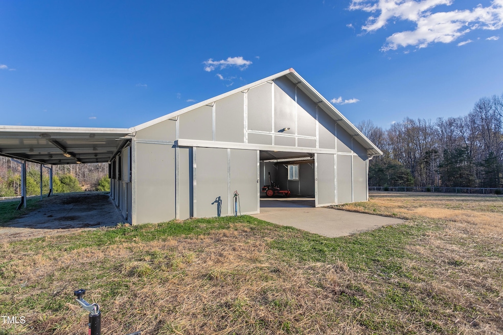 740 Rassie Crabtree Road-10