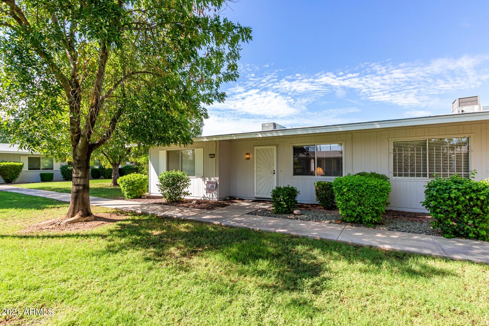 13436 N 108th Dr unit 31, Sun City, AZ 85351 - photo 1
