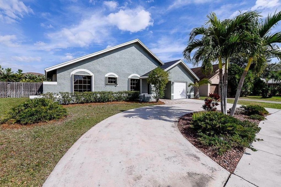 22432 Swordfish Dr, Boca Raton, FL 33428 - photo 1