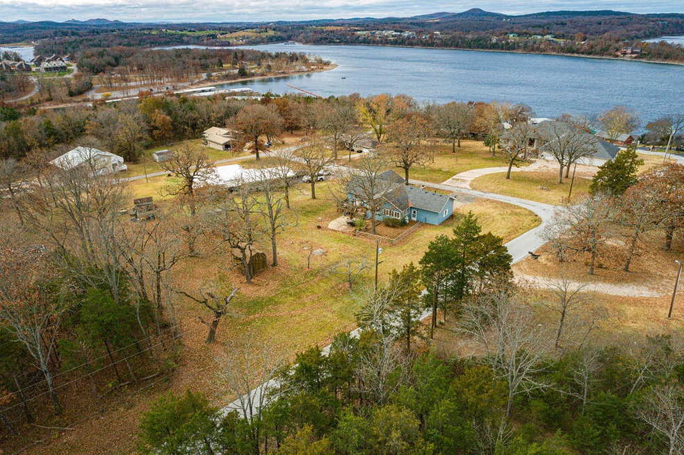 804SchodackRdLampeMo-3
