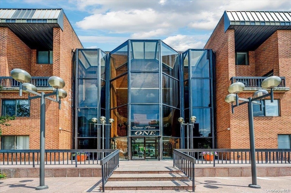 Sold $986,000 • Co-Listing Agent