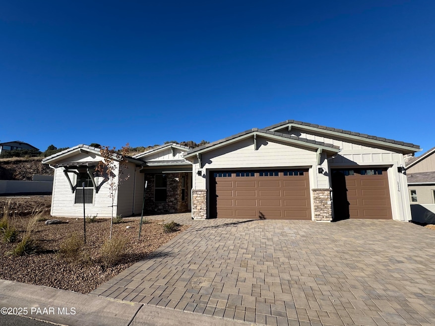 1116 S Lakeview Dr, Prescott, AZ 86301 - photo 1