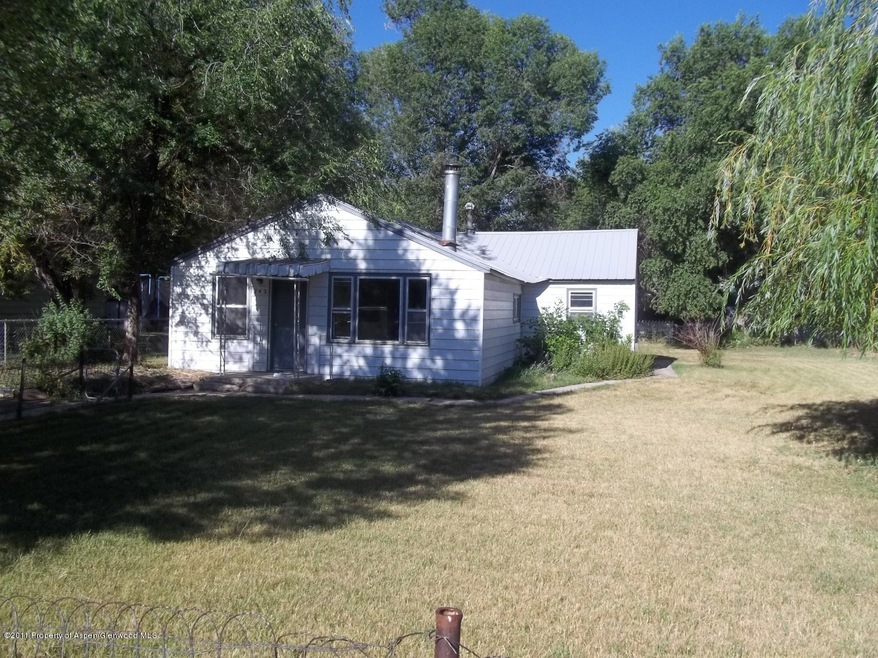 742 Ranney St, Craig, CO 81625 - photo 1