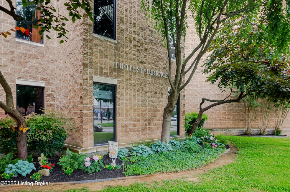 For Sale $164,500 • Co-Listing Agent