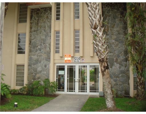 Kensington Club unit 109A, Hialeah, FL 33012 - photo 1