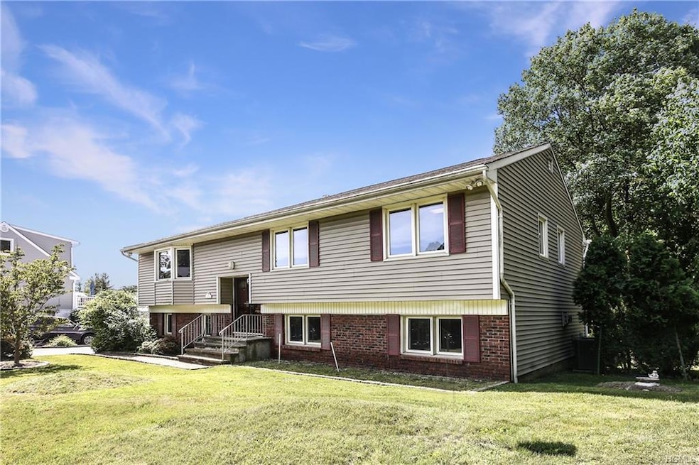 13 Theresa Ln, Harrison, NY 10528 - photo 1