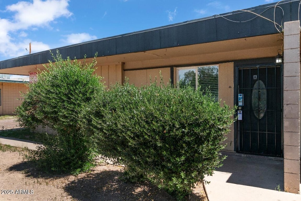 2018 W Cactus Rd, Phoenix, AZ 85029 - photo 1
