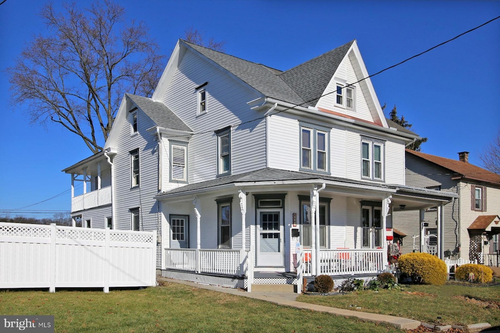 647 E Maple St, Annville, PA 17003 | MLS# PALN2012924 | Homes.com