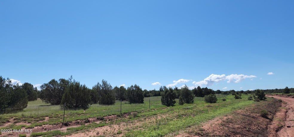 13 Juniperwood Ranch, Ash Fork, AZ 86320 - photo 1