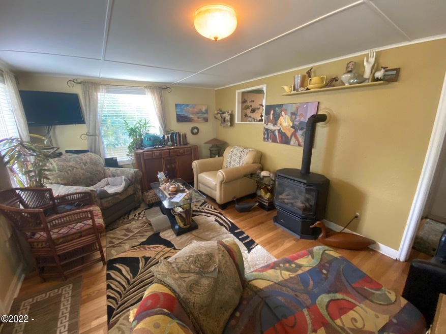 2739 SW Coast Ave, Lincoln City, OR 97367 - photo 1