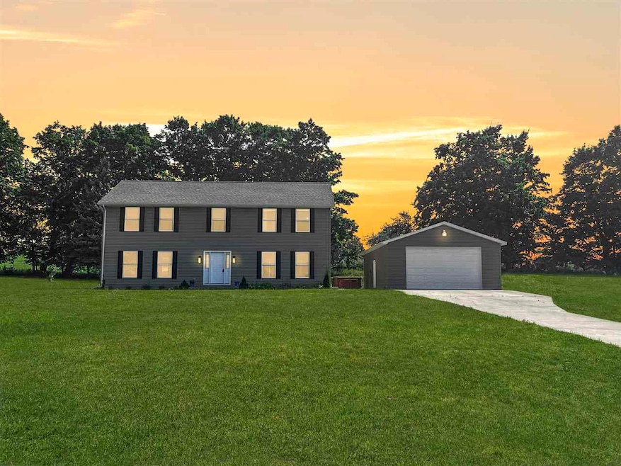 18180 Hilltop Dr, Charlevoix, MI 49720 - photo 1