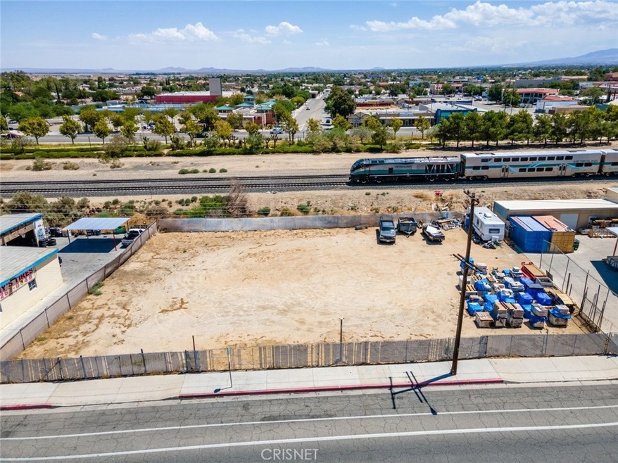 38470 6th St E, Palmdale, CA 93550 - photo 1