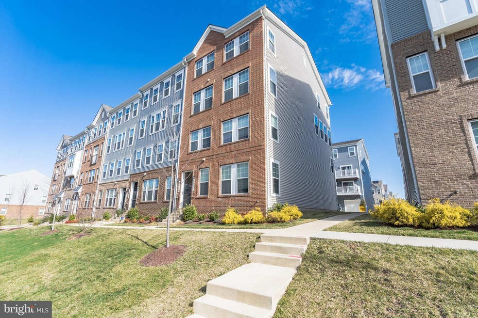 2823 Pinebrook Rd, Hyattsville, MD 20785 - photo 1