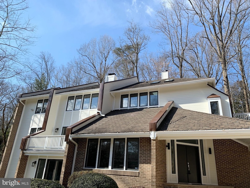 8001 Bradley Blvd, Bethesda, MD 20817 - photo 1