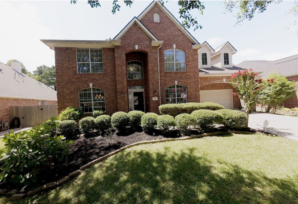 For Sale $475,000 • Co-Listing Agent