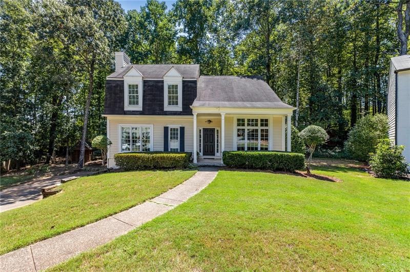 525 Nottingham Ct, Alpharetta, GA 30005 - photo 1