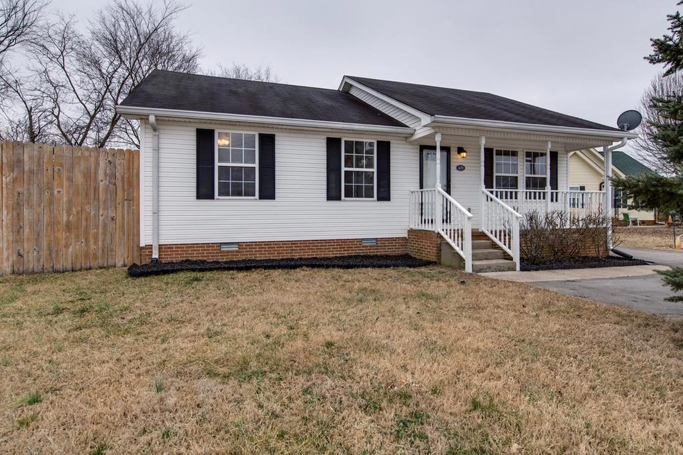 429 Parkside Cir, Lebanon, TN 37087 - photo 1