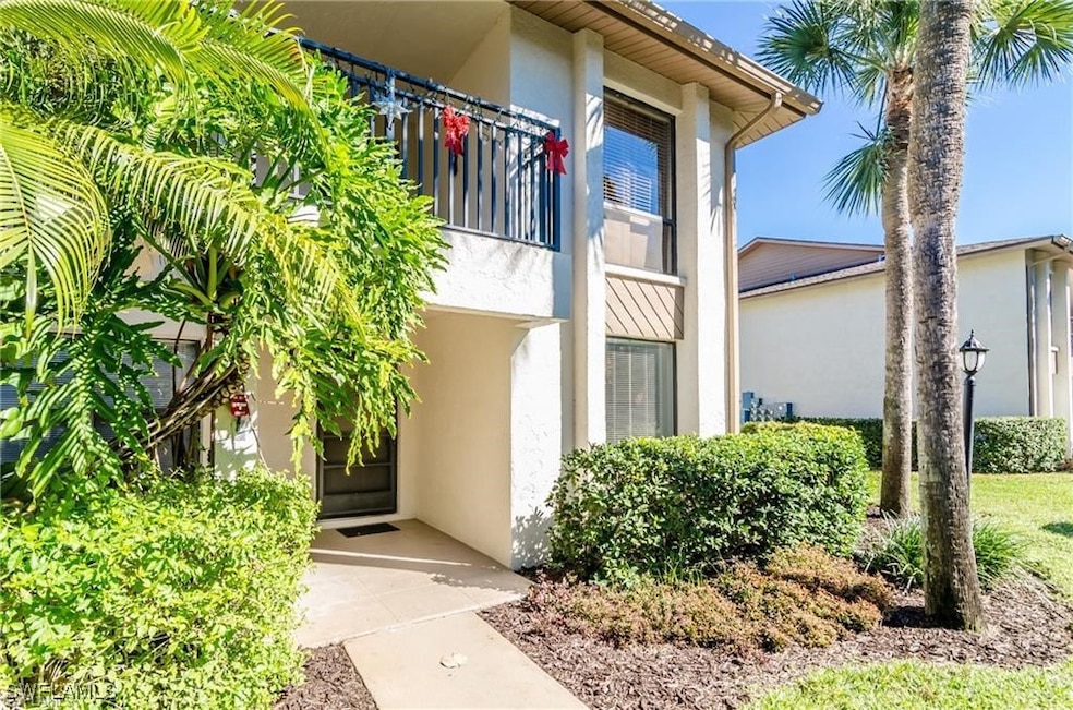 1220 Commonwealth Cir unit 106, Naples, FL 34116 - photo 1