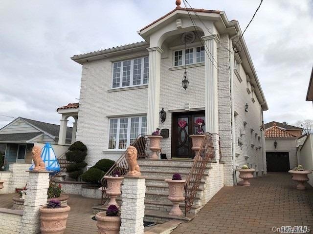 5837 255th St unit 2, Little Neck, NY 11362 - photo 1