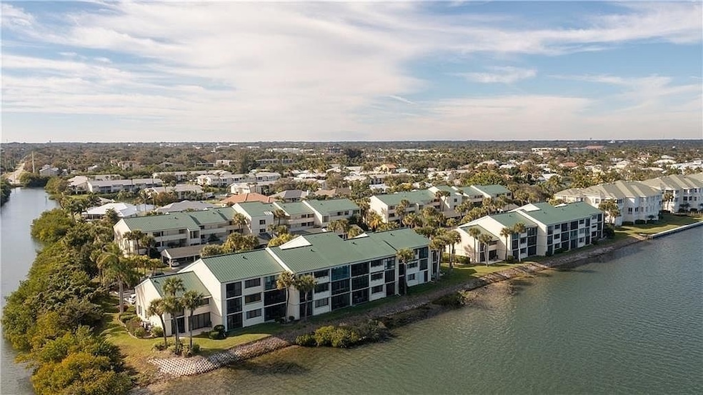 1845 Tarpon Ln unit G305, Vero Beach, FL 32960 - photo 1