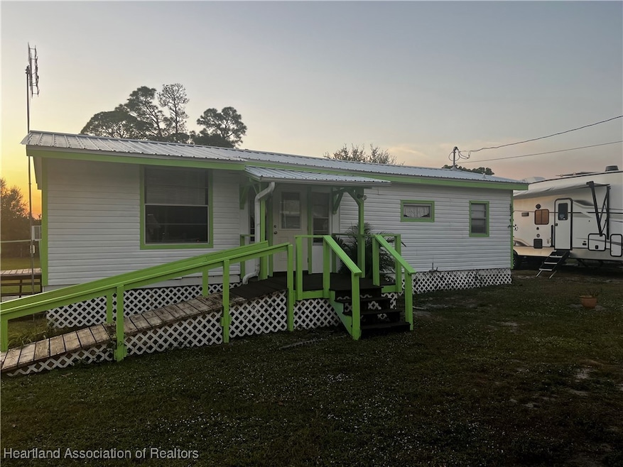 3232 Lagoon Ln, Avon Park, FL 33825 - photo 1