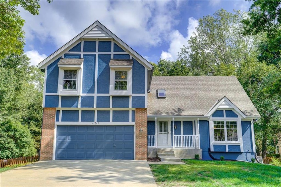Picture perfect home on a cul de sac location!! Fr