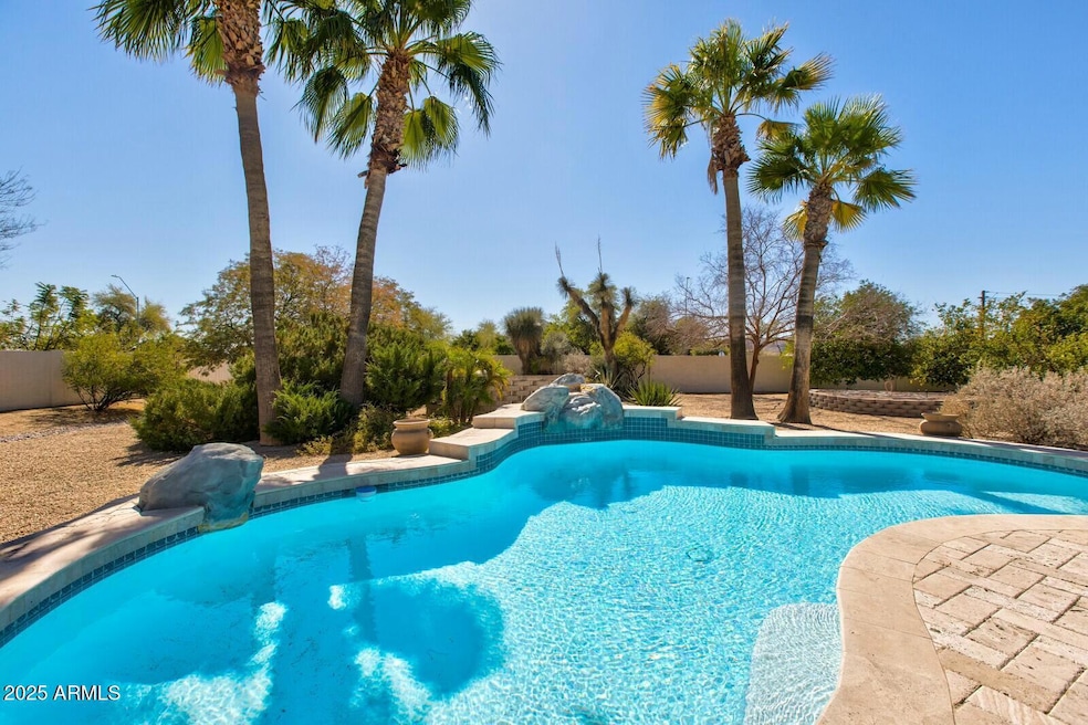 Gorgeous pool
