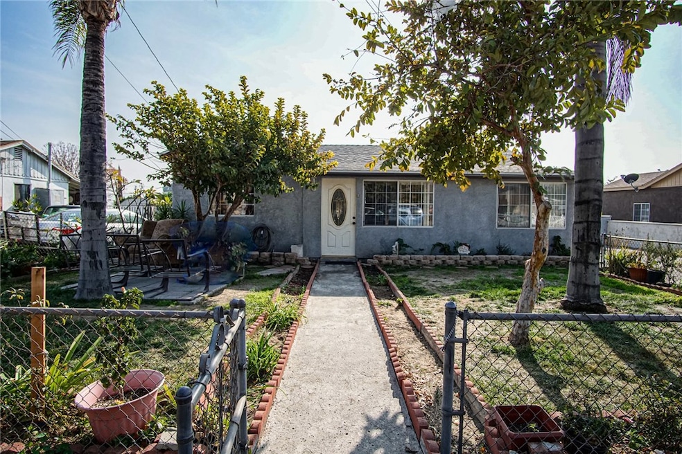 14763 Iris Dr, Fontana, CA 92335 - photo 1