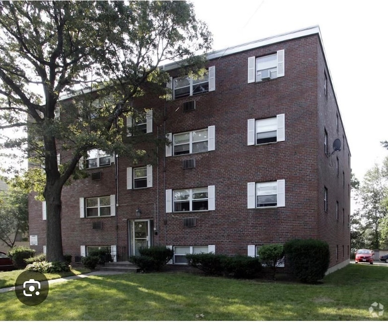 For Rent $2,100/month