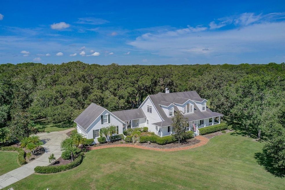 13217 Broadstone Ln, Sarasota, FL 34240 - photo 1