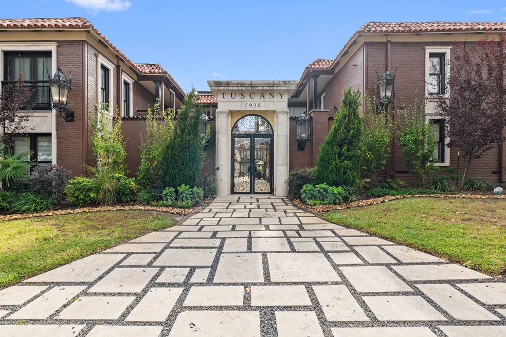 5928 Sandhurst Ln unit 227, Dallas, TX 75206 - photo 1