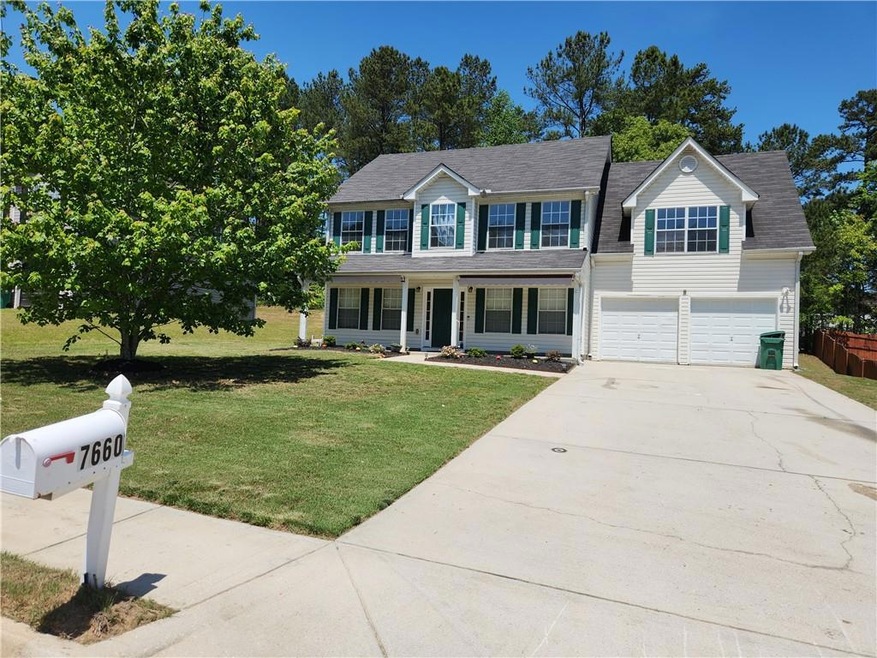 7660 Pond View Ln, Lithonia, GA 30058 - photo 1