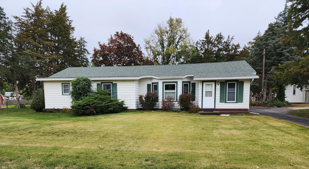 126 E North St, Fruitland, IA 52749 MLS 23654