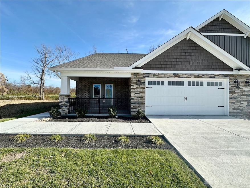 5017 Waterford Ln, Middletown, OH 45042 - photo 1