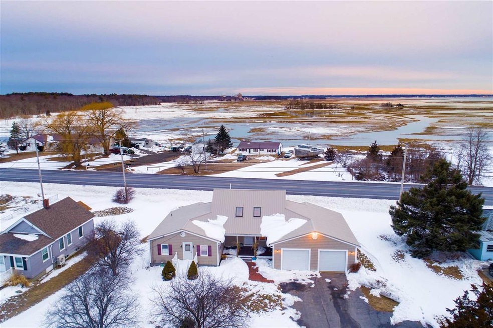 297 S Main St, Seabrook, NH 03874 - photo 1