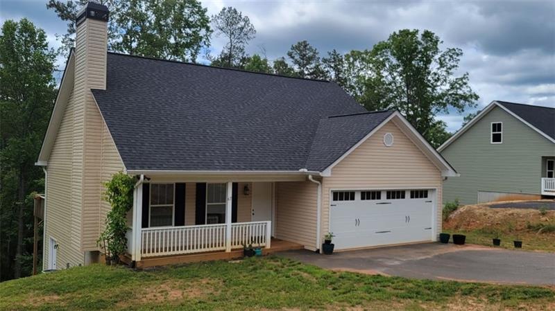 Incredible 3bd/2.5 baths on unfinished basement. P