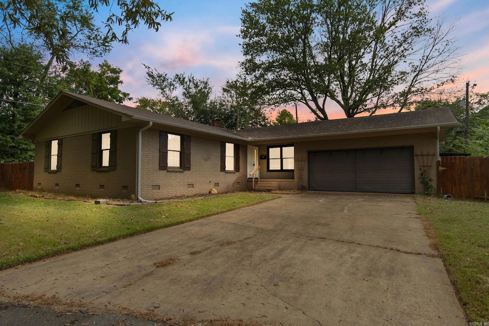 Under Contract $195,000 • Co-Listing Agent