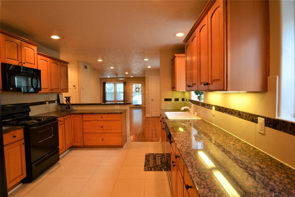 1507 Mcduffie St, Houston, TX 77019 - photo 1