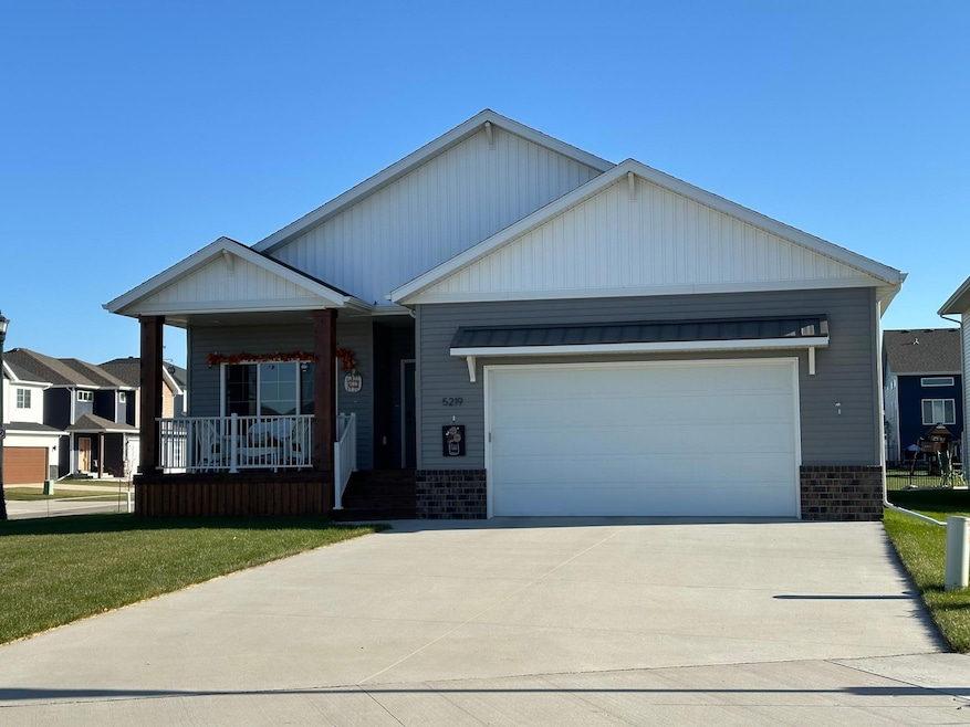 5219 11th St W, Riverside, ND 58078 - photo 1