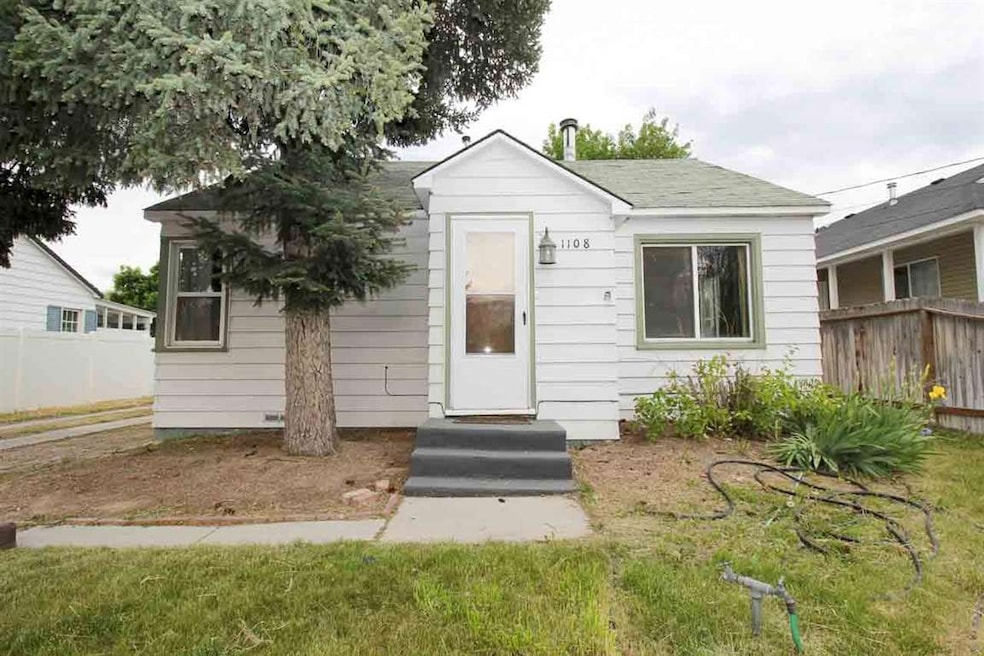 1108 Holly St, Nampa, ID 83686 - photo 1