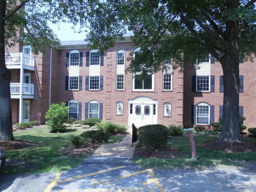 Beautiful and conveniently located, garden apartme