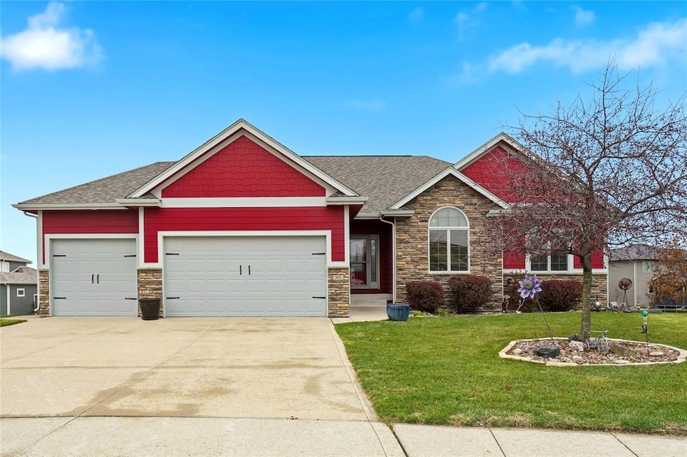 905 NW 3rd Ct, Grimes, IA 50111 - photo 1