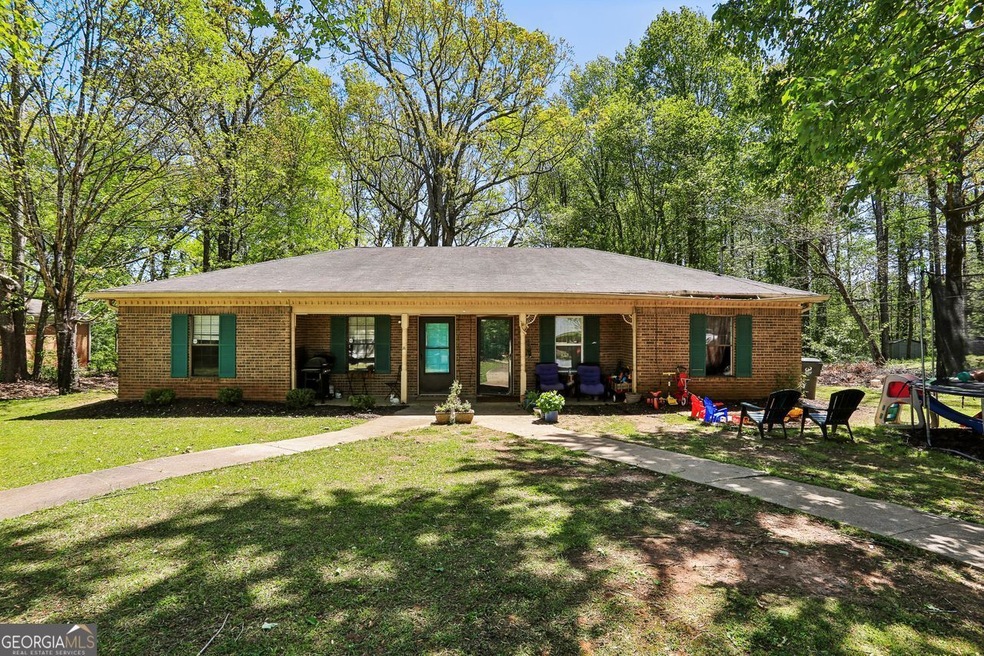 Income Producing Duplex in Suwanee, GA
