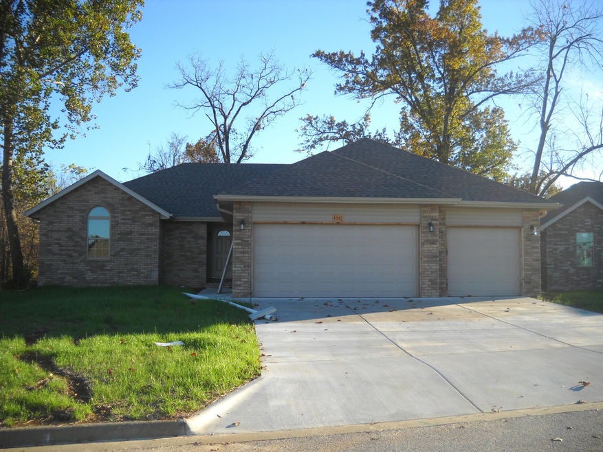 879 E Barracuda Dr, Nixa, MO 65714 - photo 1