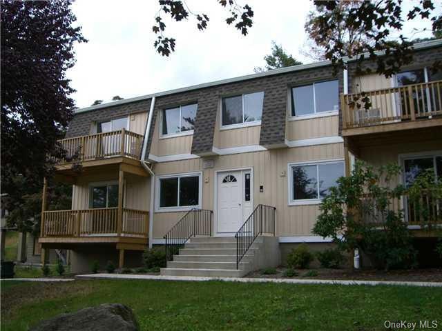 16 Pavilion Ridge Way unit 10, Suffern, NY 10901 - photo 1