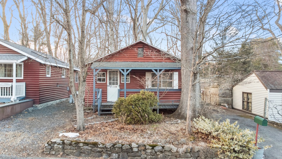 67 Old Sawmill Rd, Trumbull, CT 06611 - photo 1